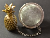 thee-ei; gaasbol 35mm met ananas goud 45mm